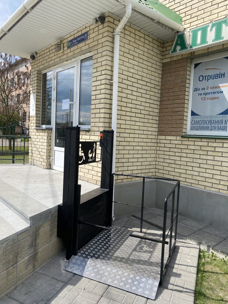 Вертикальный поворотный подъемник для инвалидов под заказ от лучшего производителя 5 | ГРАНДМЕТАЛЛ-СЕРВИС
