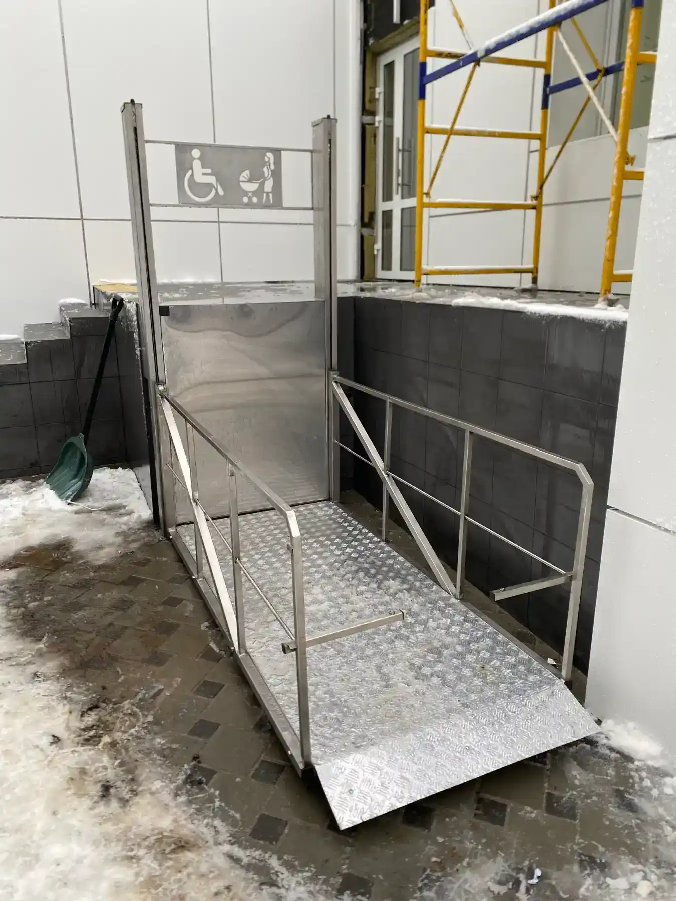 Вертикальний підйомник під каталку медичну з нержавіючої сталі від кращого виробника 3 | ГРАНДМЕТАЛ-СЕРВІС